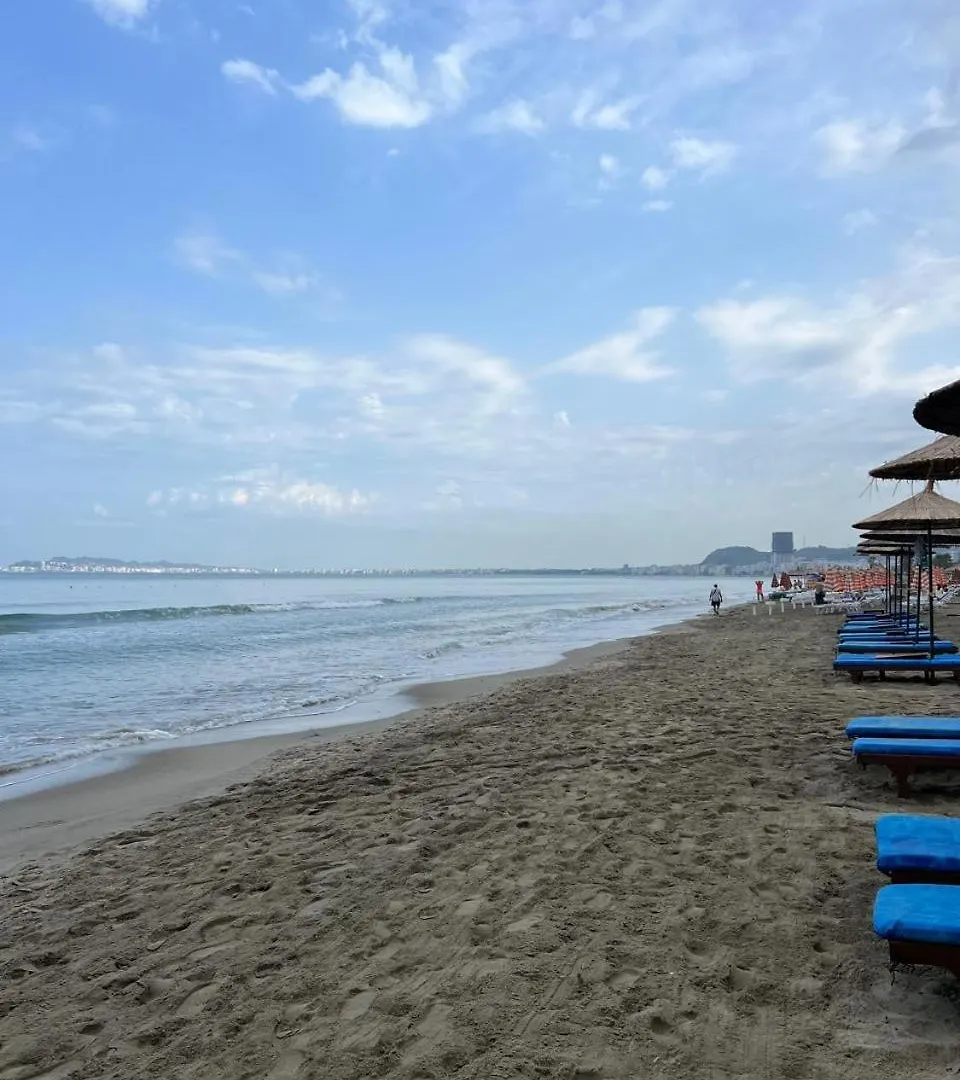 Apartment Seashell Apartament Golem  Albania